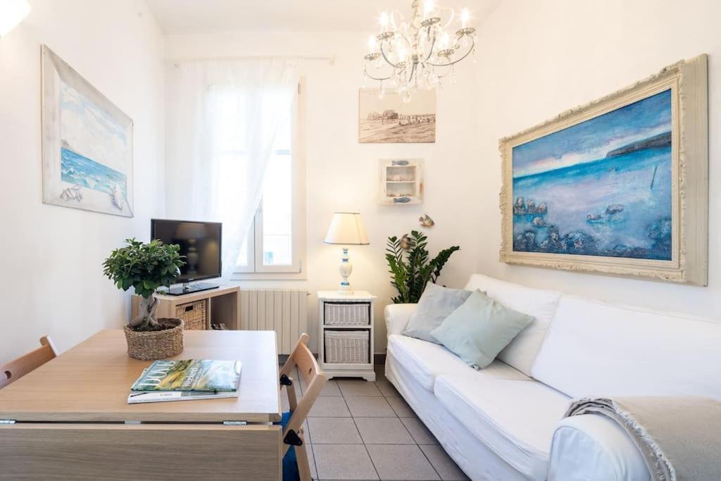 Ferienwohnung Art Of Living 100 Meters From The Sea. Marina di Pietrasanta Exterior foto